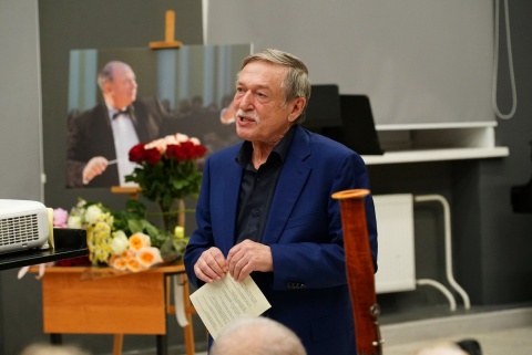 И.В. Веселый